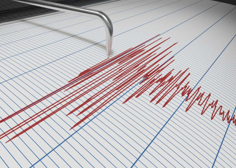 Sismo de magnitud 5.6 sacude región montañosa de Argentina