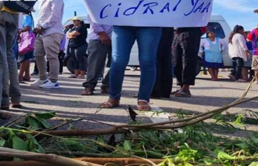 Reportan bloqueos de rutas en las zonas este y norte…