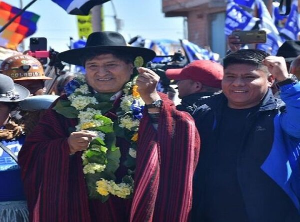 Evo Morales es proclamado tras enfrentamientos en El Alto