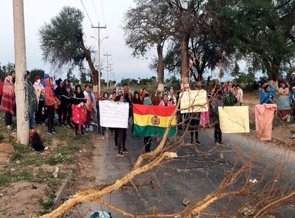 Se registra un bloqueo de vecinos en el vertedero en demanda de un módulo educativo