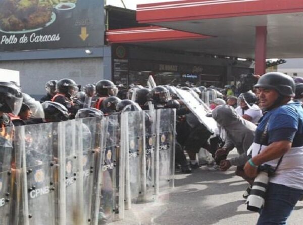 Más de 1.200 detenidos por el chavismo en protestas contra el fraude en Venezuela