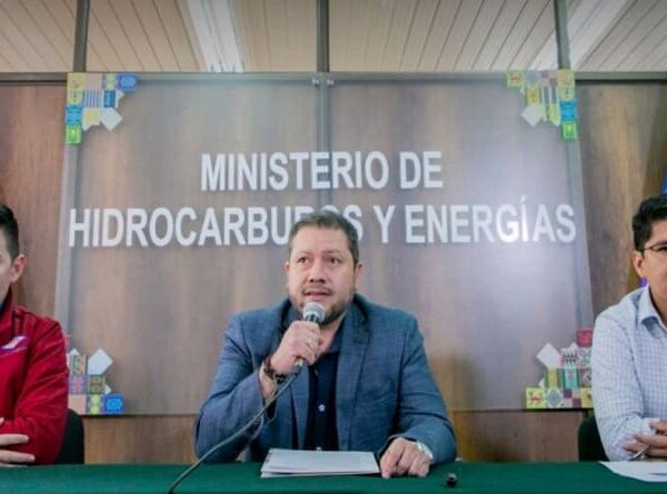 Gobierno asegura normalización progresiva en suministro de combustibles