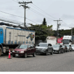 Crisis de combustible se agrava: Paro de cisternas provoca largas filas y demoras…