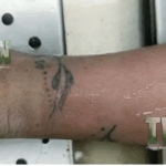 Hallan parte inferior del cuerpo de una mujer en La Paz; tatuaje en…